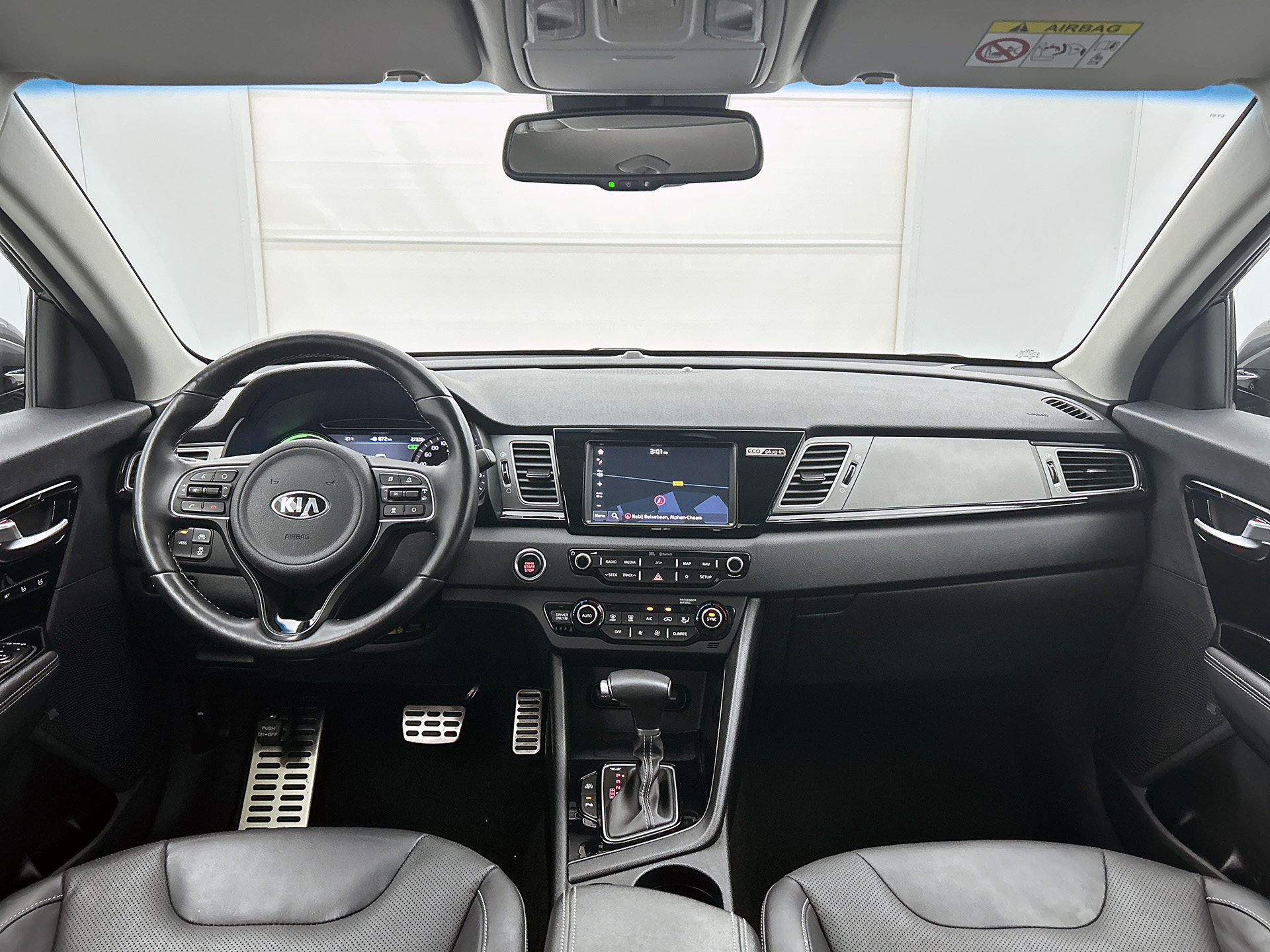 45798592-5.jpg