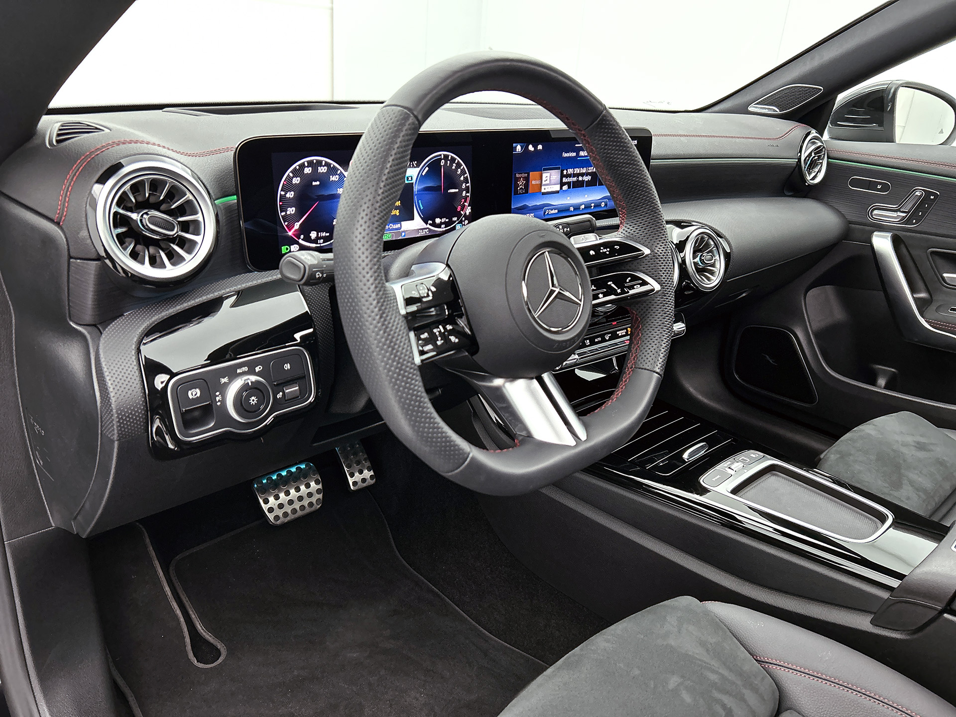 48252514-1.jpg